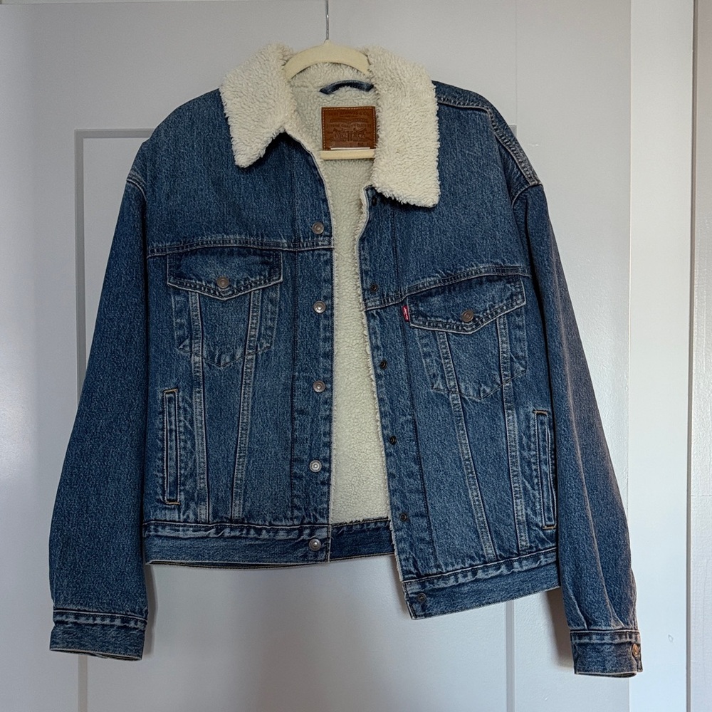 Levi's Blue Jean Jacket with White Sherpa Collar